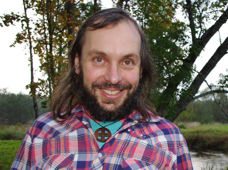 Sommeri Lauri Sännän Pärlijõõ veeren.