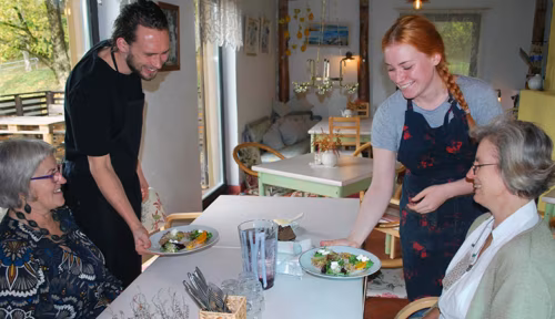 Om Uma Meki s&ouml;&ouml;gin&auml;t&auml;l