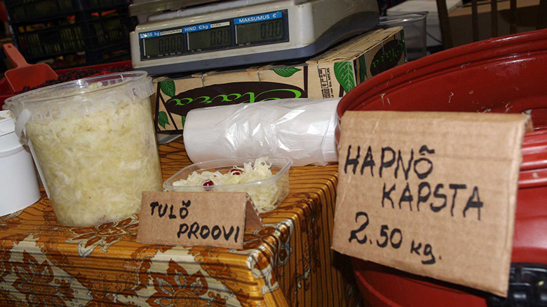 Uma Meki võlu om tollõn, et inne ostmist saat kõkkõ mekki ja osta tuud, miä su meelest kõgõ parõmbahe mekk