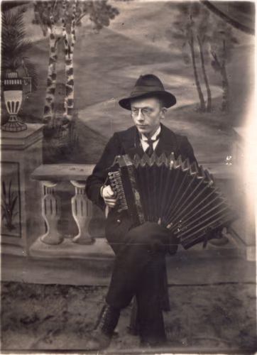 Hindäst tettü piltpostkaart