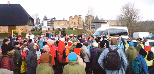 J&auml;lki suur hulk matkajit