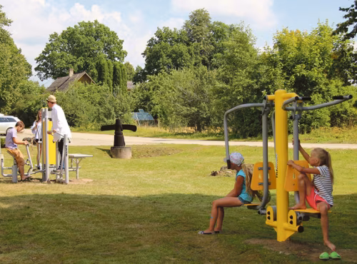 Leevil tetti valla väläjõusaal