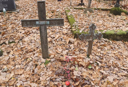 Kas surnuaid ei olõ enämb rahukotus ja vana kombõ häädüse?