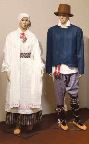 V&otilde;rok&otilde;isi rahvar&otilde;ivatar&otilde;st saa m&auml;ngoga rahvar&otilde;ivaoppust