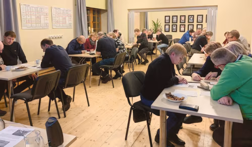 Pildikeisi v&otilde;ro keele n&auml;d&auml;lilt