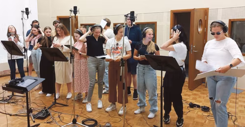 Leevil j&otilde;ud p&uuml;&uuml;ne p&auml;&auml;le t&uuml;kk kiriv&auml; elok&auml;&uuml;giga Sibula Jaanist