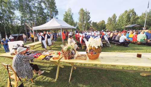 Oppuisi, t&uuml;&uuml;tarri ja kultuuriprogrammiga Kangsti perim&uuml;sp&auml;iv
